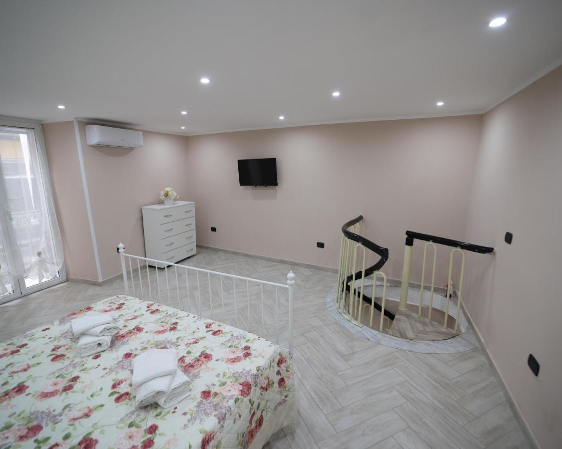 La Dimora Di Vittoria Apartman Nápoly Kültér fotó